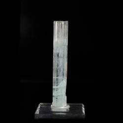 Beryl (Aquamarine variety),  13.5 x 2.4 x 2 cm.