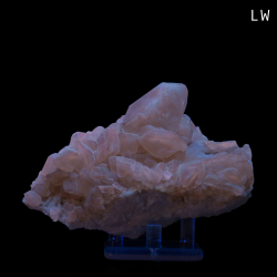 Calcite, 11.5 x 7 x 6.7 cm.